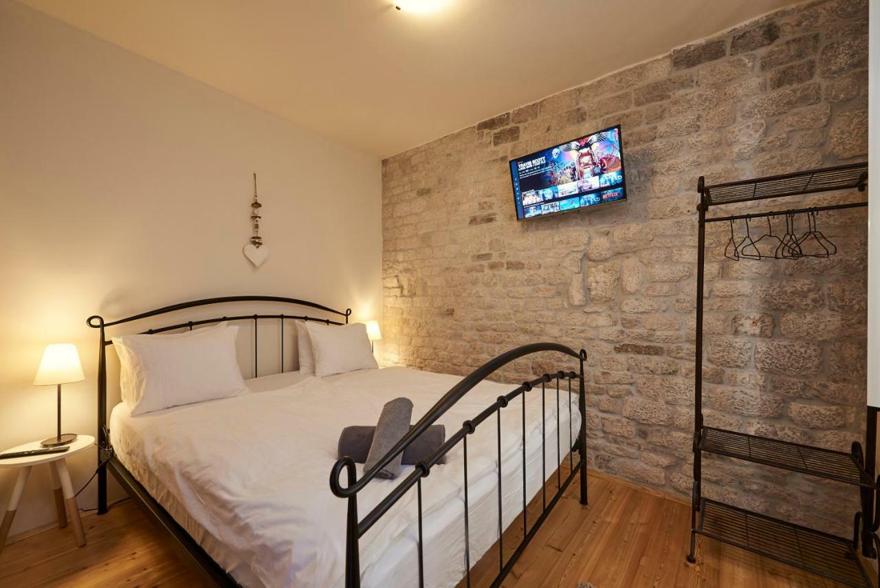 Apartment Capo Residence - Old Town - Parking Трогир Екстериор снимка