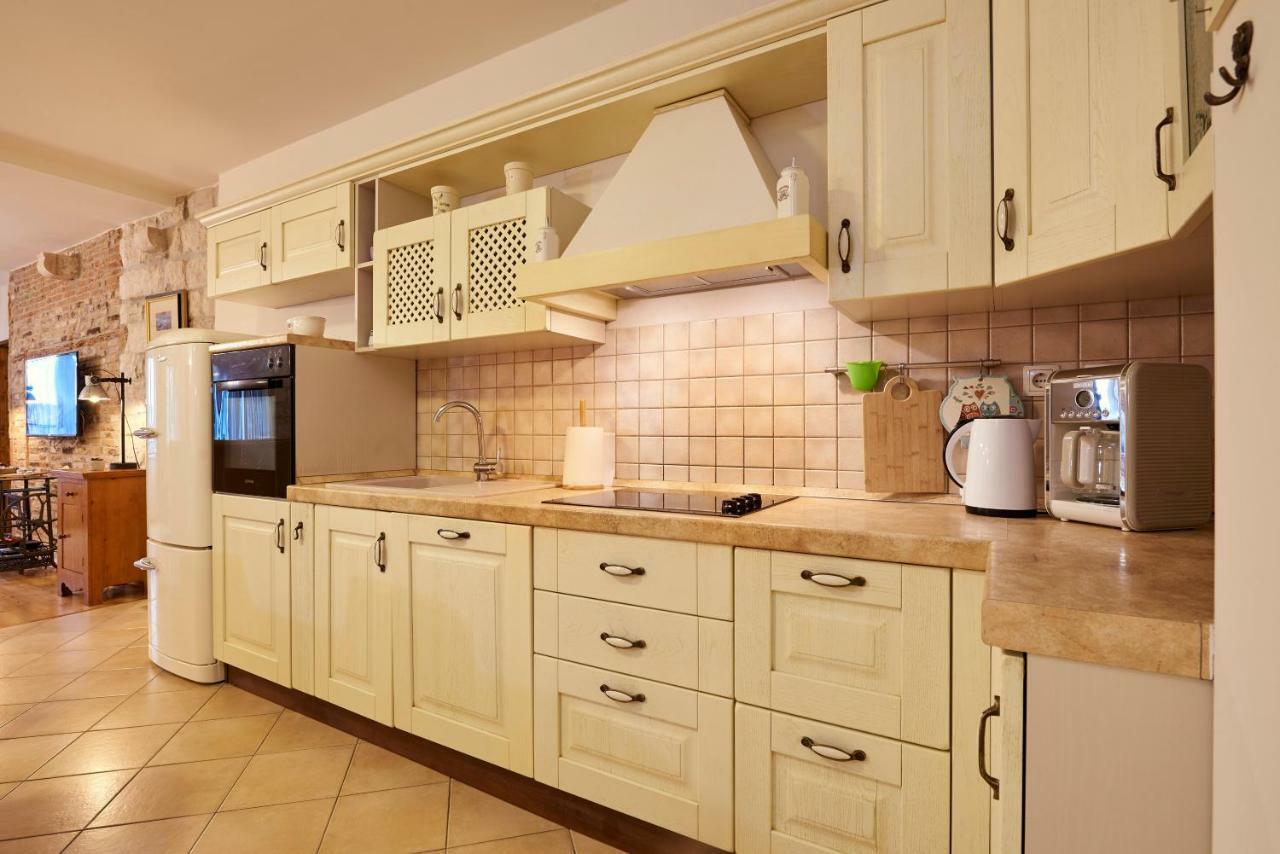 Apartment Capo Residence - Old Town - Parking Трогир Екстериор снимка