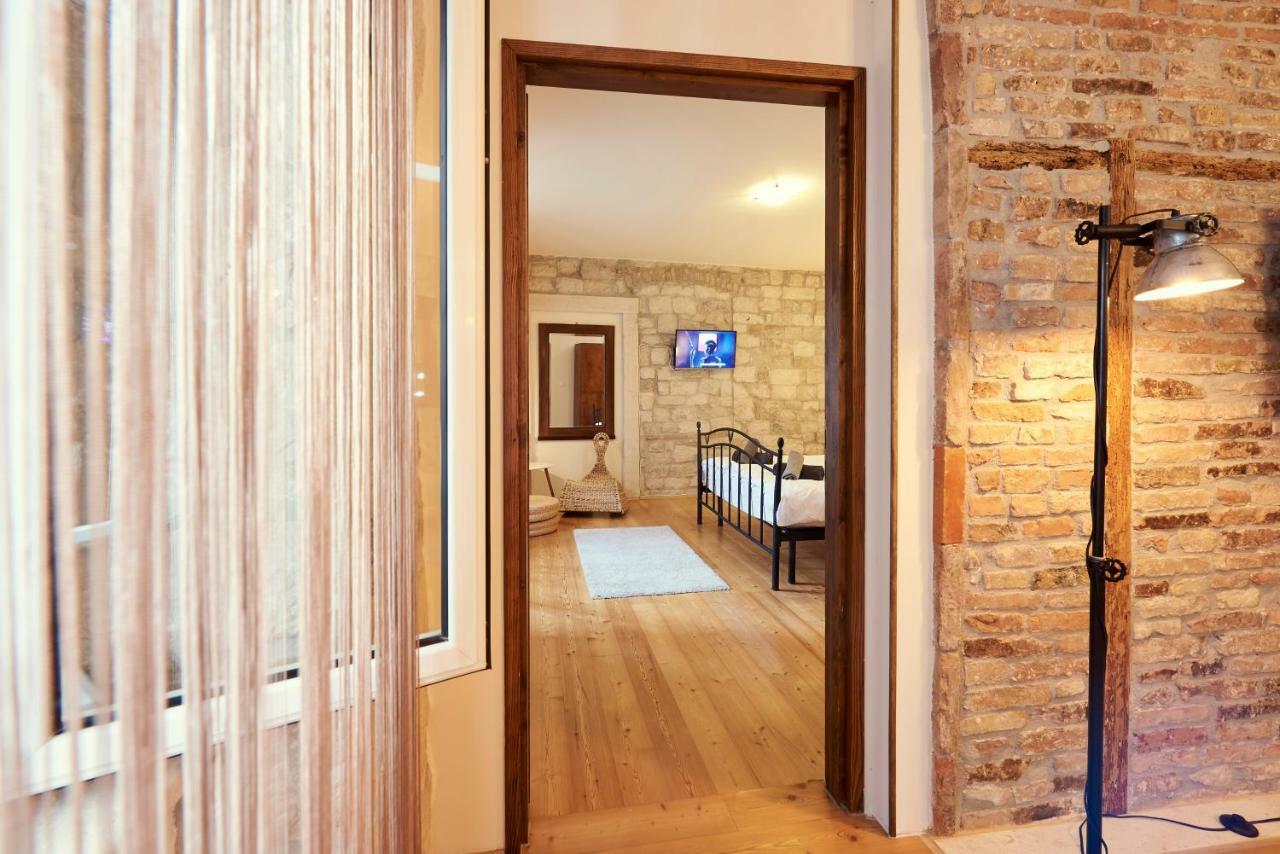 Apartment Capo Residence - Old Town - Parking Трогир Екстериор снимка